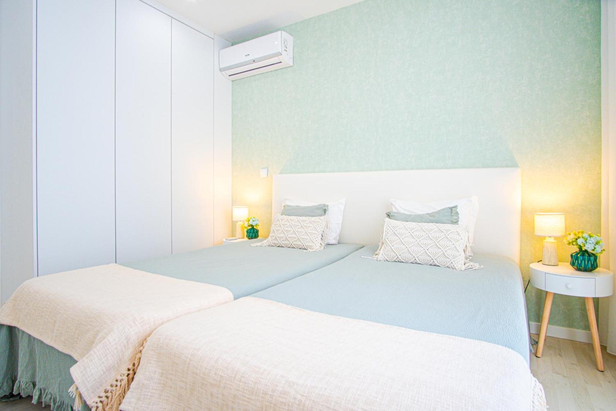 Iris Apartment Nazaré Buitenkant foto